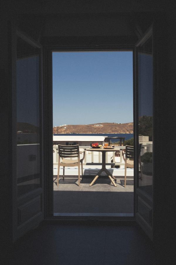 Nautilus Serifos Livadakia Buitenkant foto
